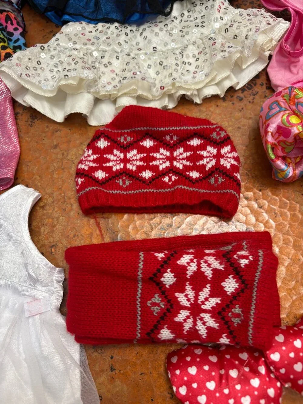Build-A-Bear Lot    Glisten,  Twinkle,  Pink Teddy Bear    32 outfits of clothes
